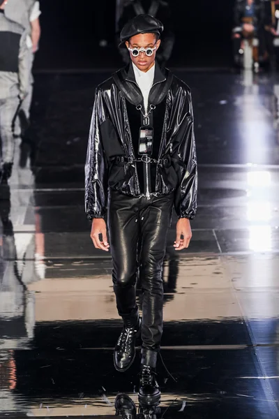 Look 83